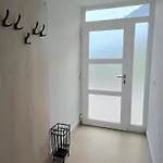 Apartment Razor Vista *